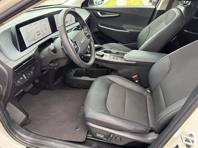 Used 2024 Kia EV6 Light AWD/4WD image 14