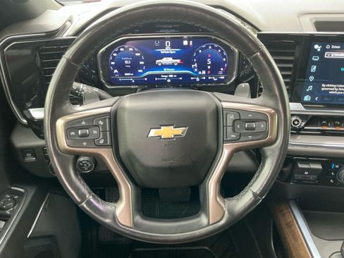 Used 2023 Chevrolet Silverado 1500 High Country w/ High Country Premium Package AWD/4WD image 12