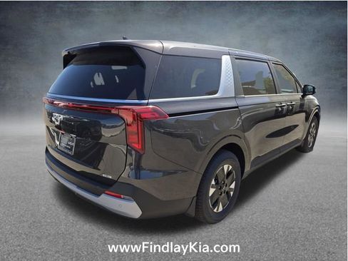 New 2026 Kia Carnival LXS FWD image 5