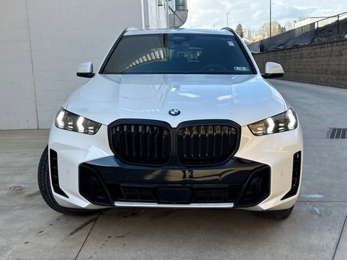 New 2026 BMW X5 xDrive40i w/ M Sport Package image 2
