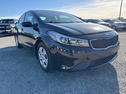 Used 2017 Kia Forte LX w/ LX Popular Package image 5
