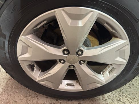 Used 2015 Subaru Forester 2.5i Limited image 34