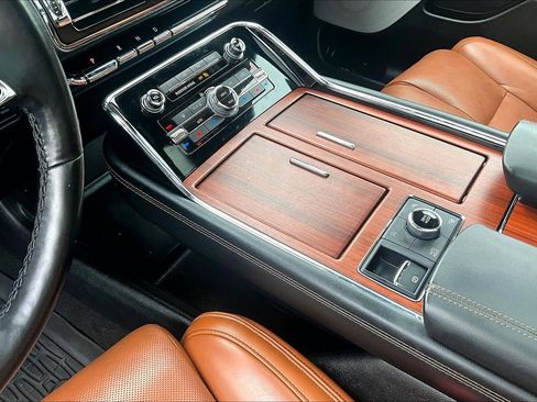 Used 2021 Lincoln Navigator L Reserve w/ Luxury Package image 14