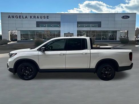 Used 2025 Honda Ridgeline Black Edition image 4