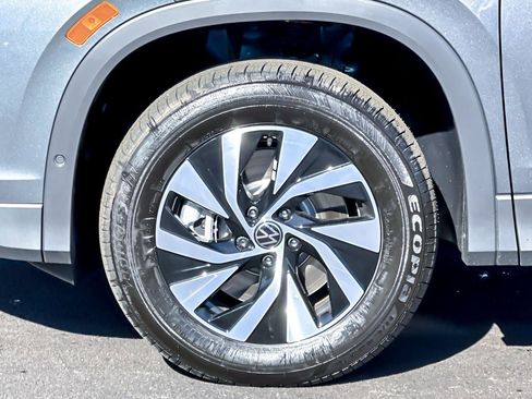 New 2025 Volkswagen Tiguan S image 24