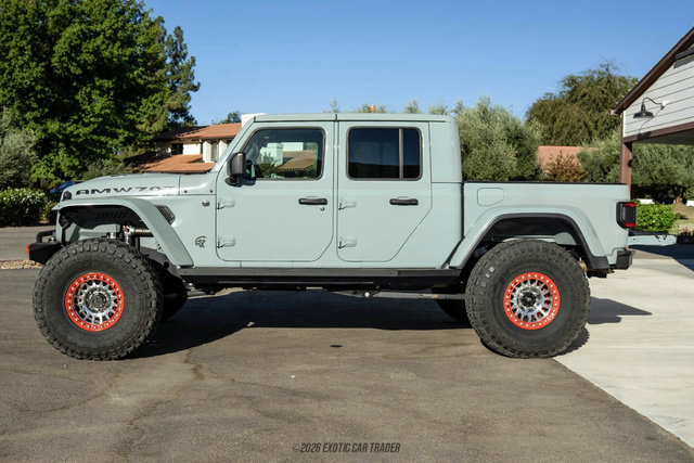 Used 2023 Jeep Gladiator Mojave w/ LED Lighting Group AWD/4WD image 3