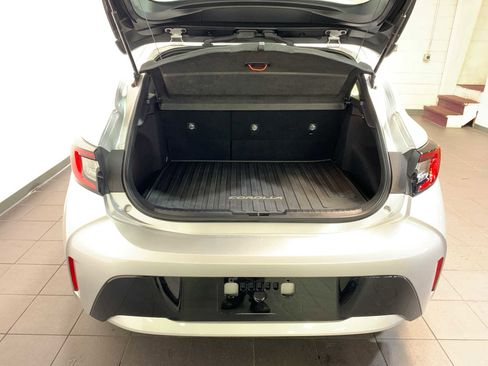 Certified 2024 Toyota Corolla SE w/ SE Package image 10