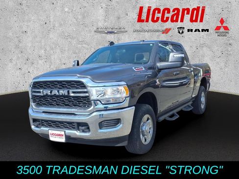 Used 2024 RAM 3500 Tradesman w/ Chrome Appearance Group AWD/4WD image 3