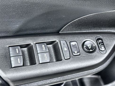 Used 2018 Honda Civic Touring image 12