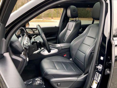 Used 2022 Mercedes-Benz GLS 450 4MATIC image 9