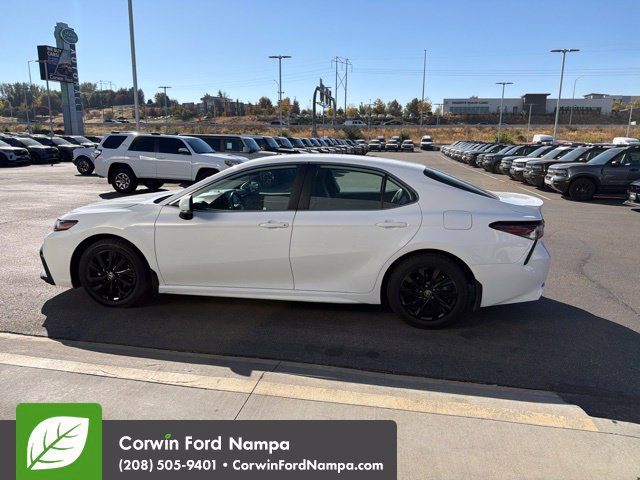 Used 2024 Toyota Camry SE FWD image 8