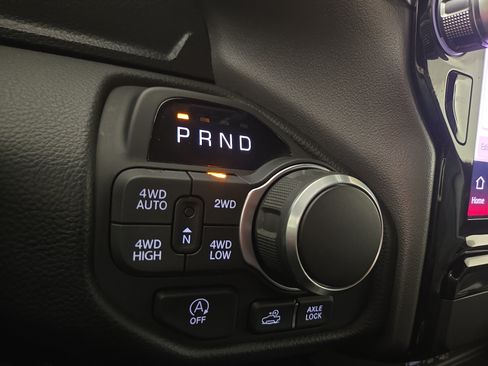 Certified 2025 RAM 1500 Big Horn AWD/4WD image 24