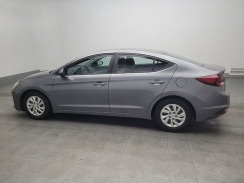 Used 2019 Hyundai Elantra SE FWD image 2