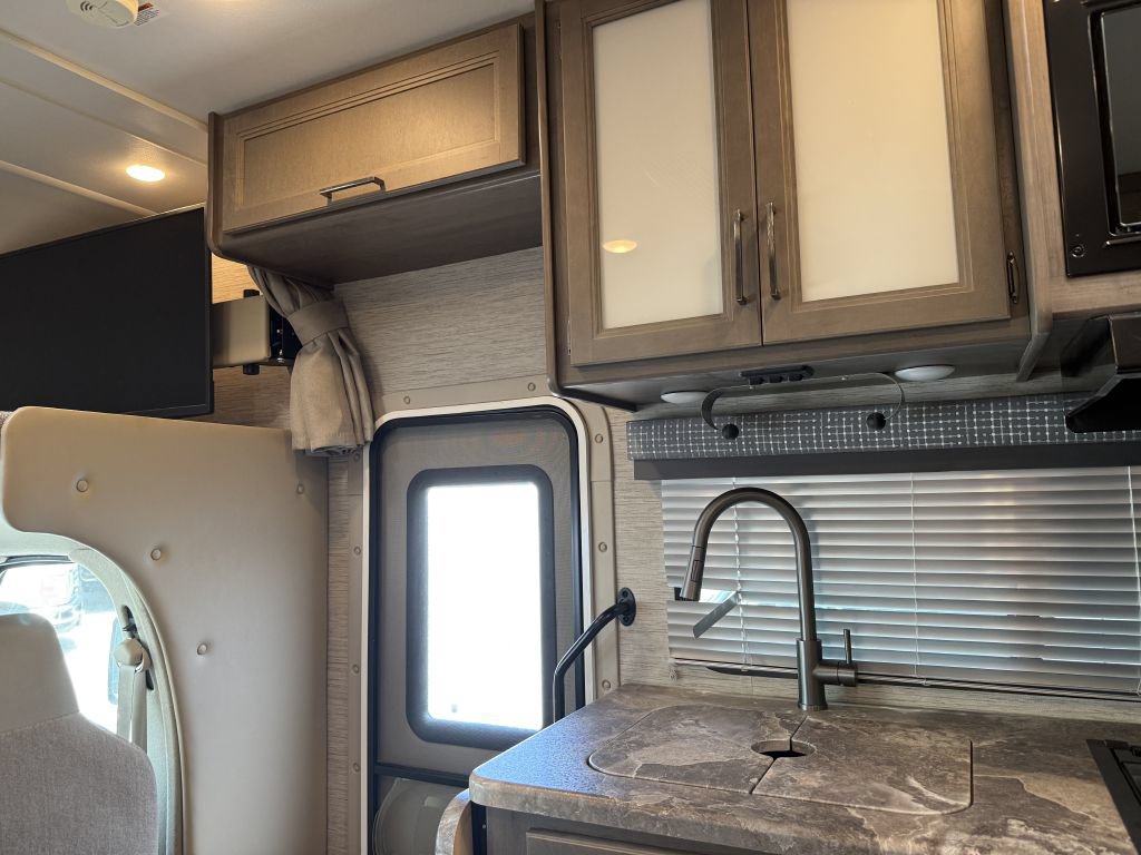 Used 2023 Ford E-350 and Econoline 350 Super Duty RWD image 49