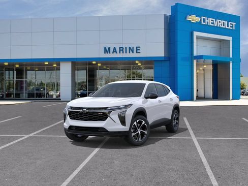 New 2026 Chevrolet Trax RS w/ Driver Confidence Package FWD image 8