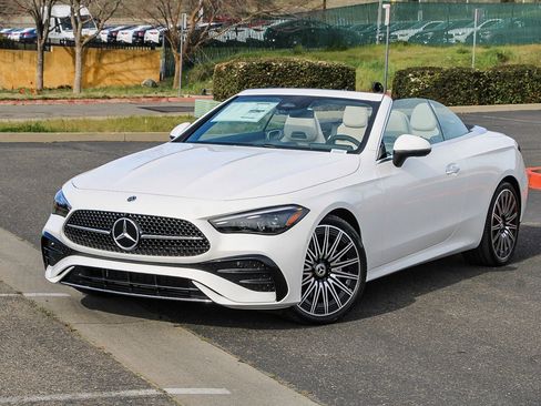 New 2026 Mercedes-Benz CLE 300 4MATIC Cabriolet image 12