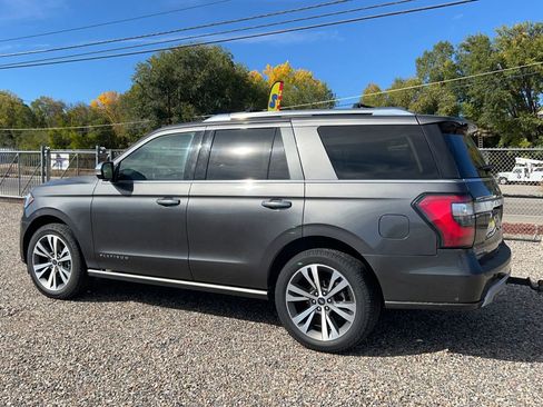 Used 2021 Ford Expedition Platinum image 4