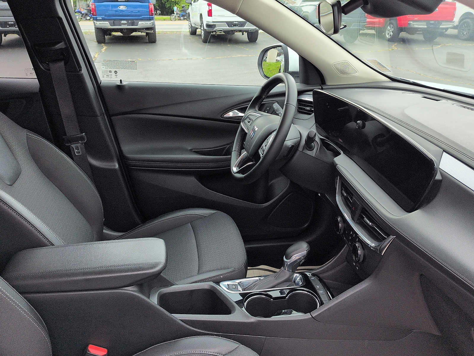 Used 2025 Buick Encore GX Preferred FWD image 10