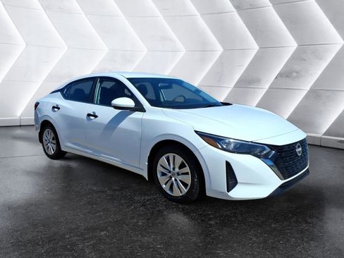 Used 2024 Nissan Sentra S image 7