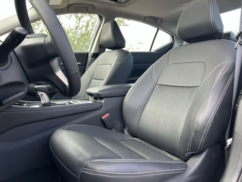 Used 2023 Nissan Altima 2.5 SL image 11