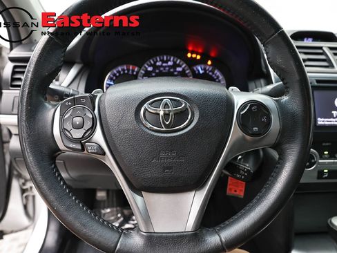 Used 2014 Toyota Camry SE FWD image 10