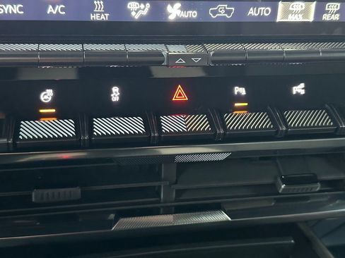 New 2026 GMC Hummer EV SUV image 27