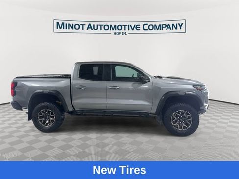 Used 2024 Chevrolet Colorado ZR2 w/ ZR2 Convenience Package III AWD/4WD image 10