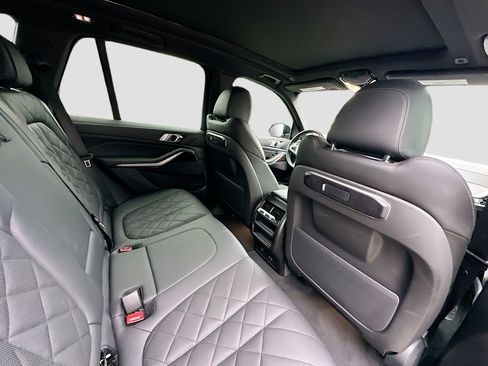 Certified 2024 BMW X5 sDrive40i w/ M Sport Package image 31