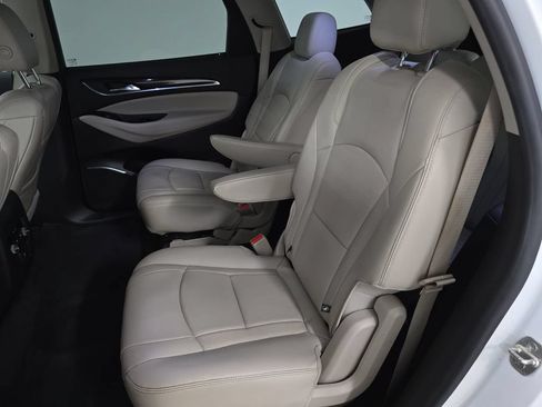 Used 2019 Buick Enclave Essence FWD image 24