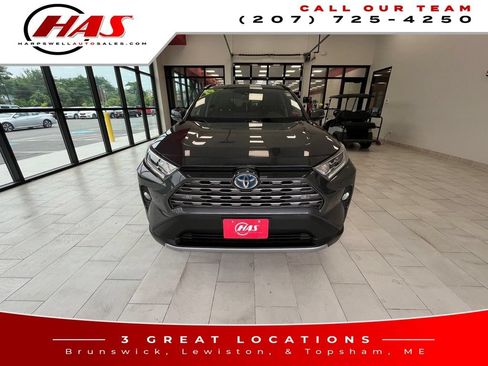 Used 2019 Toyota RAV4 Limited AWD/4WD image 9