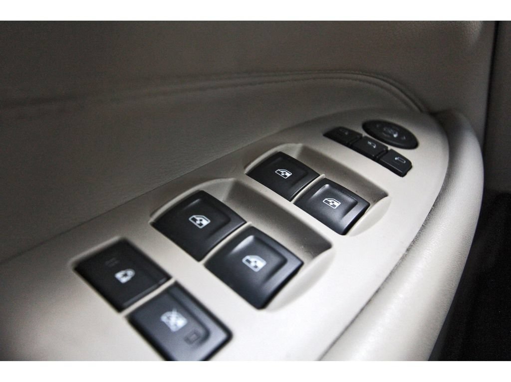 Used 2019 Cadillac Escalade Luxury RWD image 21