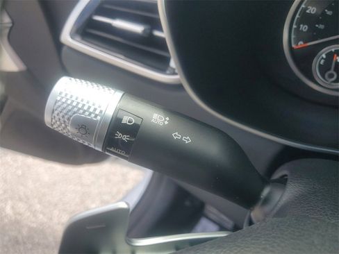 Used 2025 Genesis G70 2.5T w/ Sport Prestige Package image 17