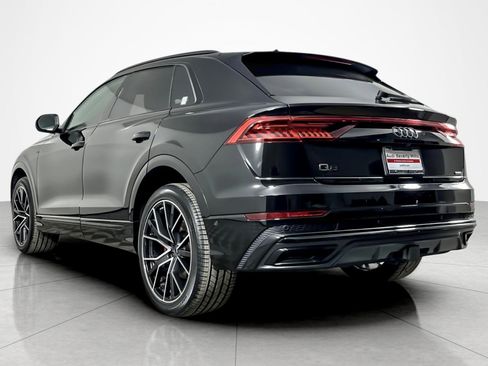 Used 2023 Audi Q8 Premium Plus w/ Premium Plus Package image 3