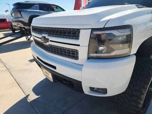 Used 2008 Chevrolet Silverado 2500 LT w/ 2LT Convenience Package RWD image 10