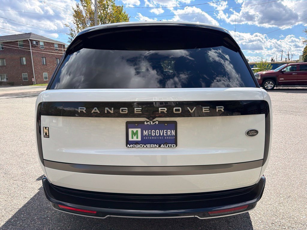 Used 2023 Land Rover Range Rover SE AWD/4WD image 6
