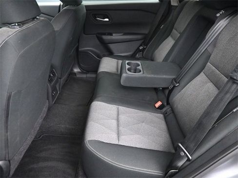 Used 2025 Nissan Rogue SV image 20