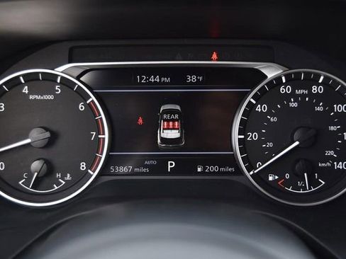 Used 2023 Nissan Rogue S image 11