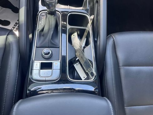 Certified 2025 Kia Telluride S FWD image 18
