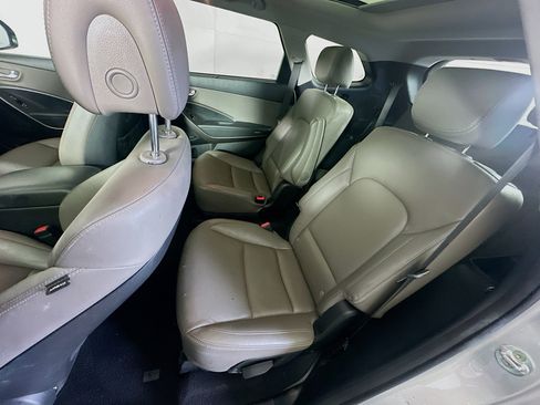 Used 2017 Hyundai Santa Fe Limited FWD image 28