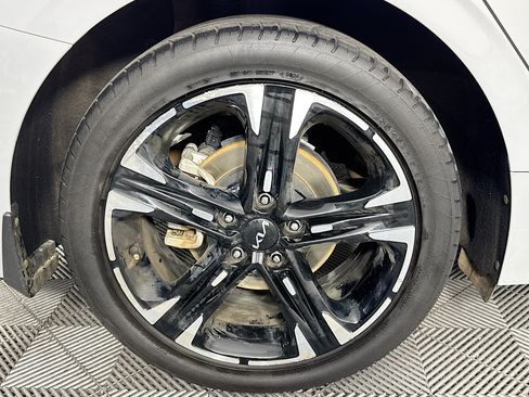 Used 2024 Kia K5 GT-Line w/ GT-Line Premium Package FWD image 31