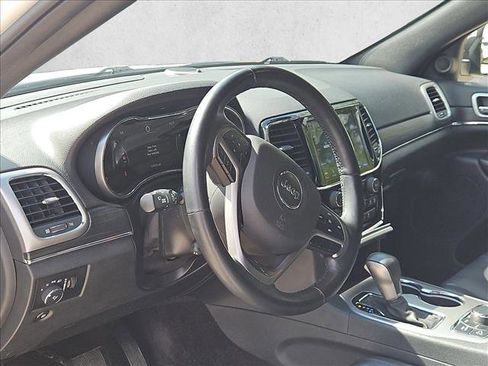 Used 2019 Jeep Grand Cherokee Limited w/ Luxury Group II image 10