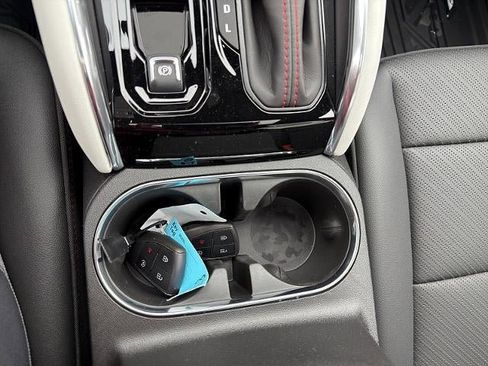 New 2026 GMC Canyon AT4X w/ LPO, Black Badging Package image 32