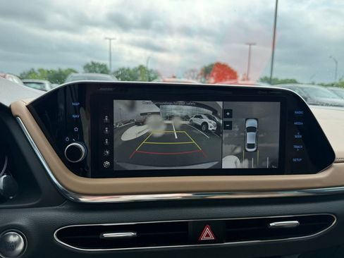 Used 2021 Hyundai Sonata Limited image 16