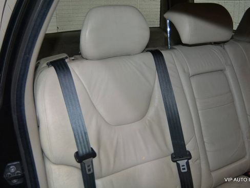 Used 2007 Volvo V70 2.4 FWD image 24