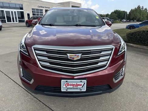 Used 2017 Cadillac XT5 FWD image 2