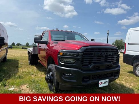 New 2025 RAM 3500 Tradesman AWD/4WD image 30