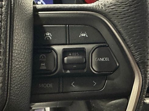 Used 2025 Toyota Tacoma TRD Off-Road image 21