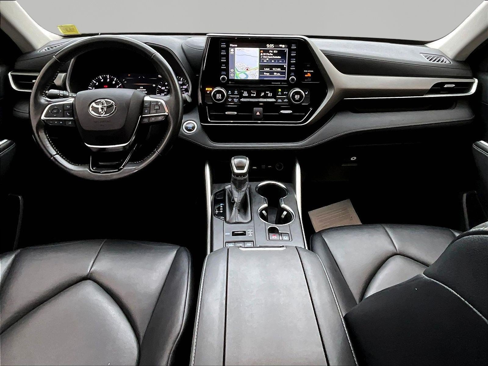Used 2020 Toyota Highlander XLE AWD/4WD image 7