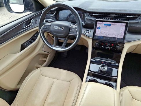 Used 2021 Jeep Grand Cherokee L Limited image 10