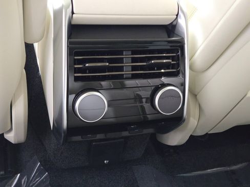 New 2026 Land Rover Range Rover SE AWD/4WD image 14